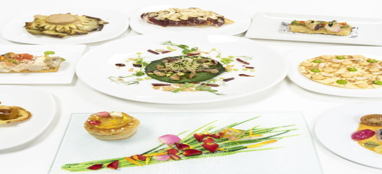 The pintxo or streed cuisine of San Sebastian. The best of the tourist gastronomy of the moment