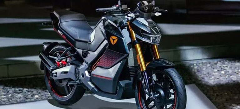 La Yadea Keeness es una moto eléctrica que equivale a una 125cc